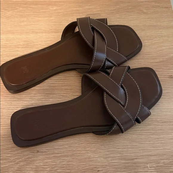 H&M Women's Dark Brown Woven Slide Sandals - Picture 2 of 3